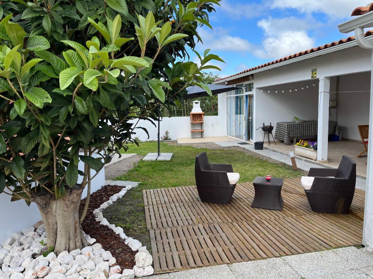 Moradia Alegre No Centro Da Vila Da Tocha. Exterior photo
